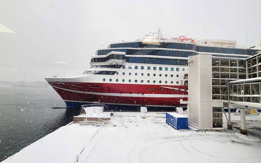 Schiff im Hafen