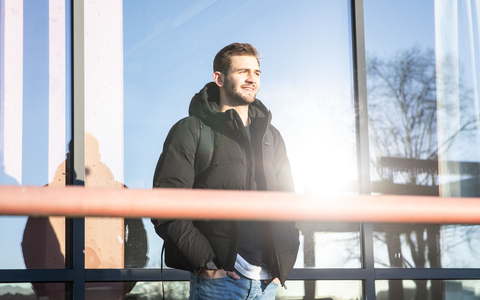 Ein Student der TH AB auf dem Campus in Turku